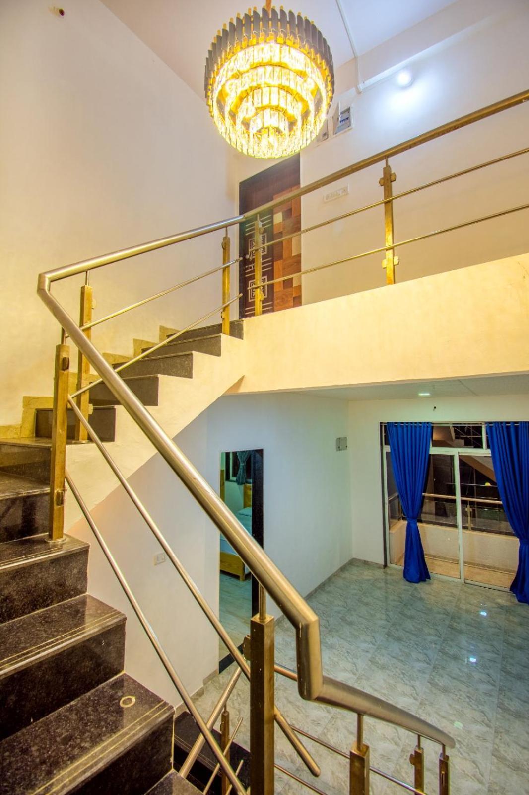 לונבלה Empyrean Stay Ll 6Bhk Ll Royal Bramha Palace Ll Pvt Pool Ll מראה חיצוני תמונה