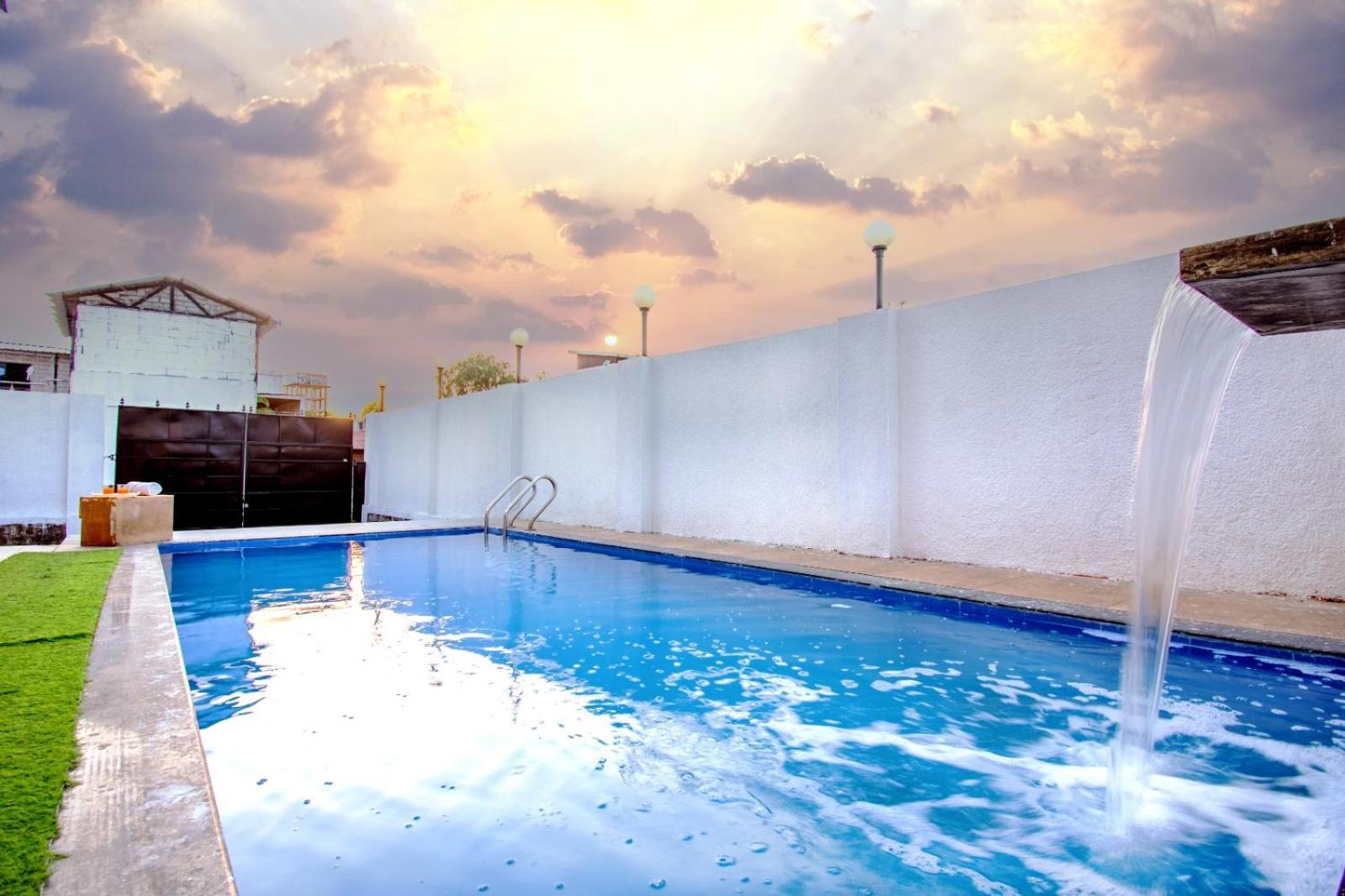 לונבלה Empyrean Stay Ll 6Bhk Ll Royal Bramha Palace Ll Pvt Pool Ll מראה חיצוני תמונה